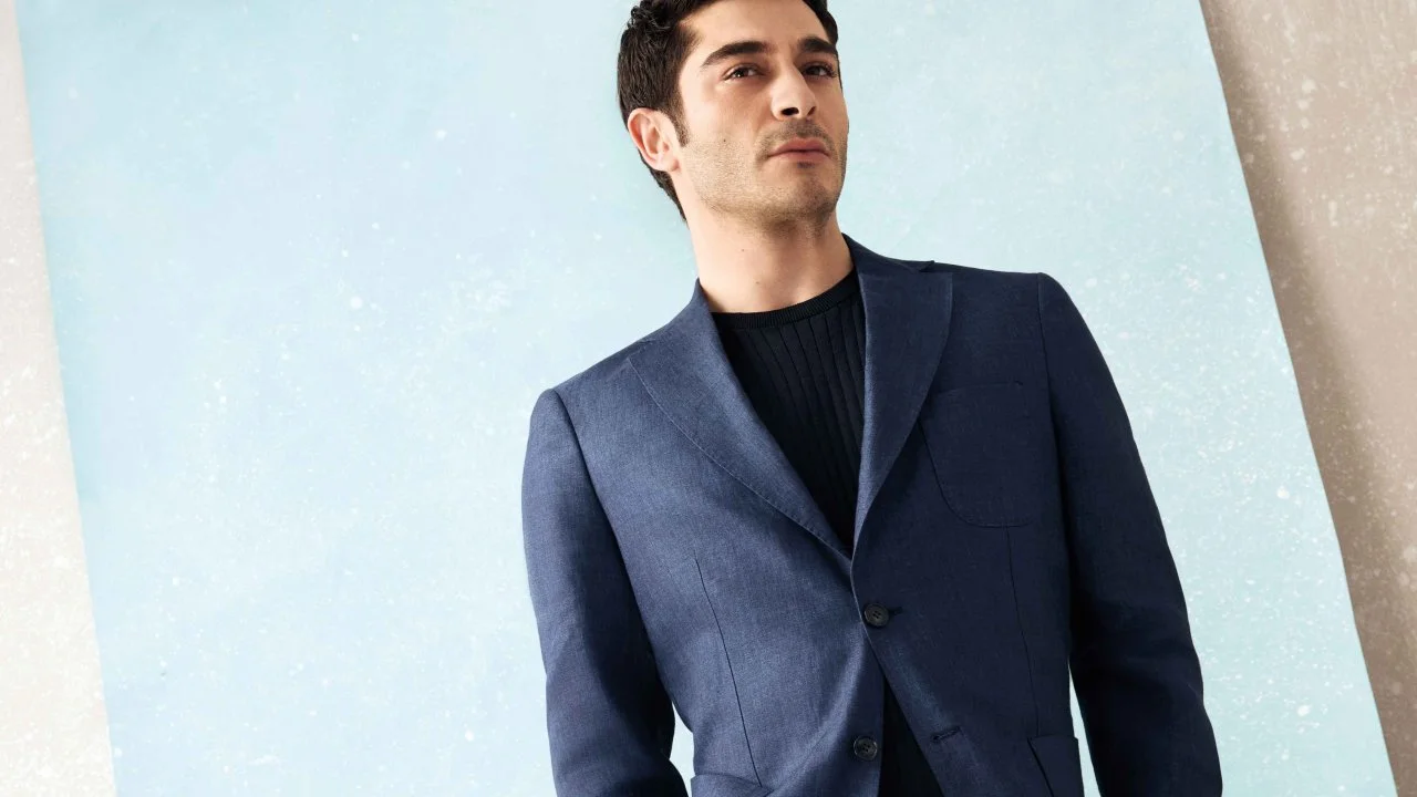 Burak Deniz’in Yeni Lufian Reklamı Moda Dünyasında Fırtına Estiriyor!